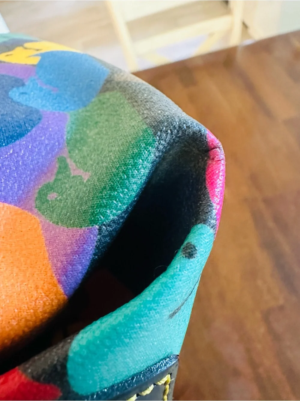 VTG Dooney & Bourke Wonder Ducks Satchel Bag- Rare Y2K Rainbow